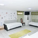 Hajnal Apartmán *