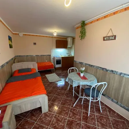 Hajnal Apartman