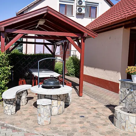 Hajnal Apartment Hajdúszoboszló