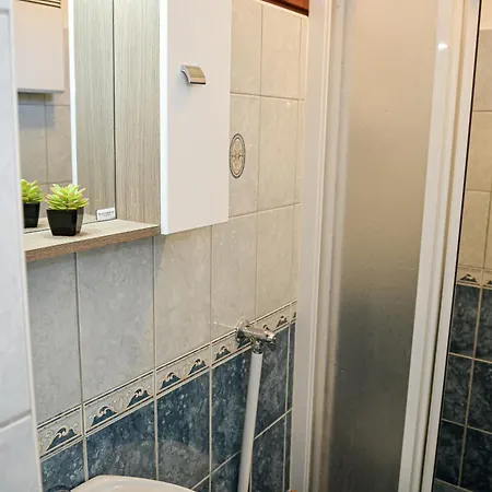 Hajnal Apartament *
