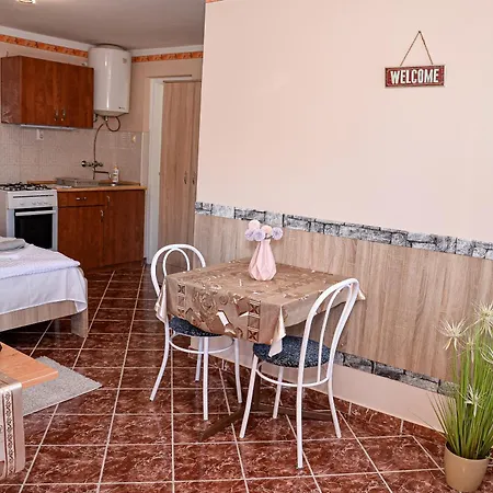 Hajnal Apartment Hajdúszoboszló