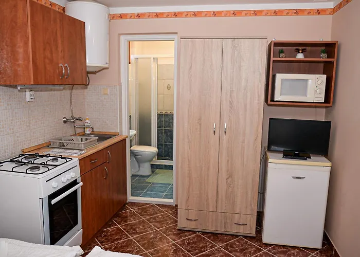 Apartament Hajnal *